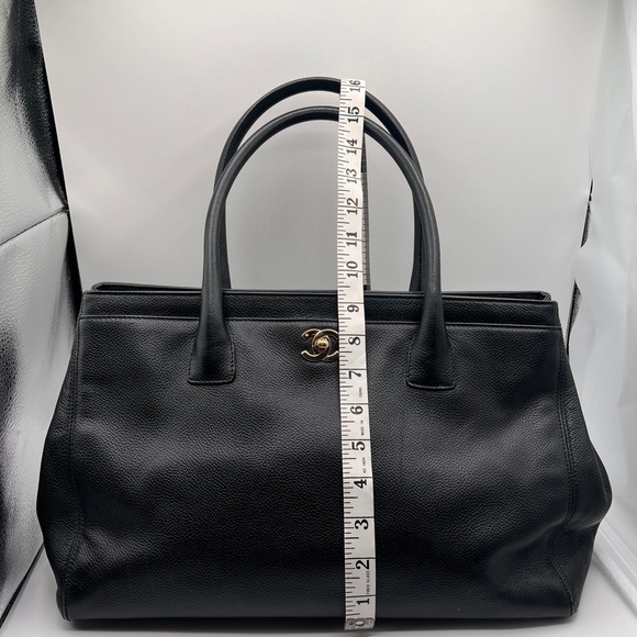 CHANEL Executive Cerf Black Caviar Leather Tote with Gold Accents - Picture 5 of 14